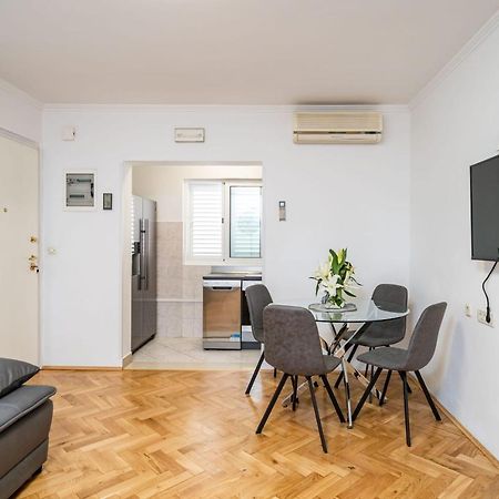 Apartman Knego With Parking Dubrovnik Extérieur photo
