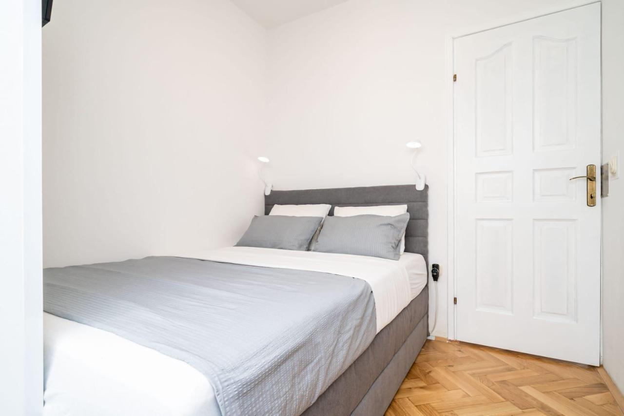 Apartman Knego With Parking Dubrovnik Extérieur photo